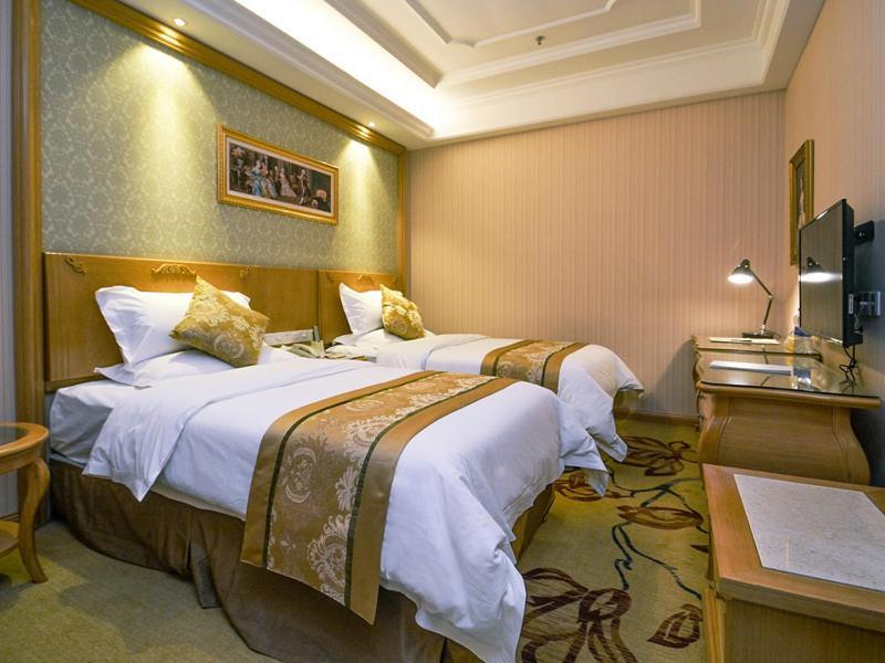 Vienna International Hotel Donglin Road Нанкин Екстериор снимка